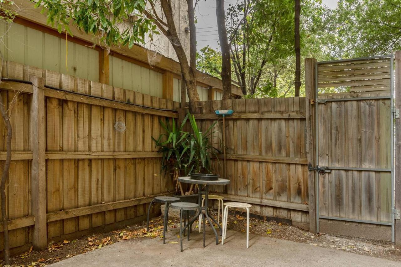 Experience The St Kilda Vibe From A Cosy Retreat Apartment