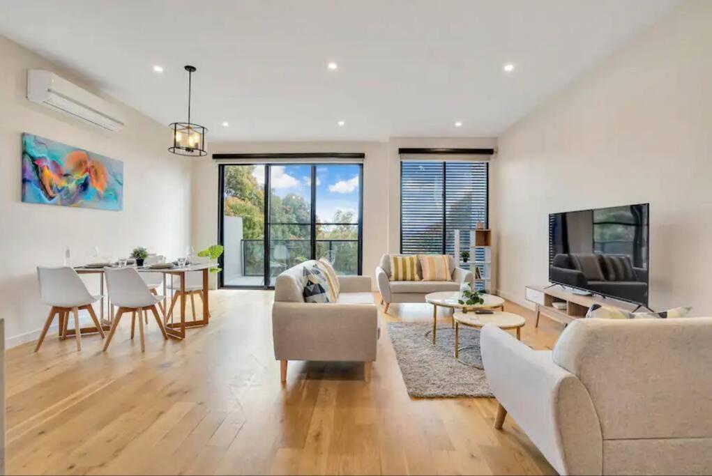Spacious Townhouse * Melbourne