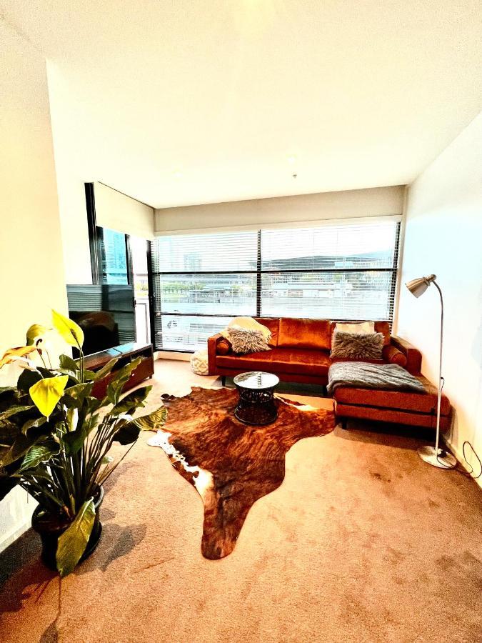 Luxurious In The Heart Of Docklands