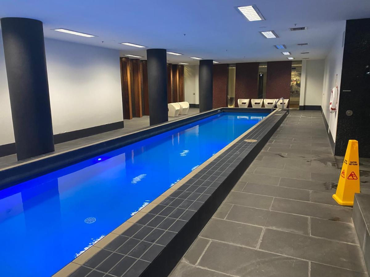 Luxurious In The Heart Of Docklands Apartment Melbourne