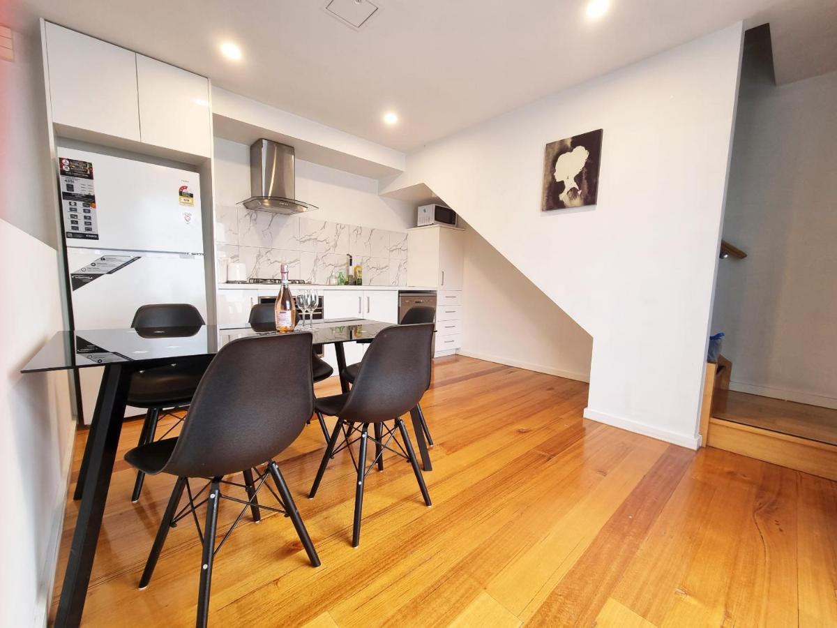 Rosie Townhouse In Prime Location Close To Cbd Holiday home *