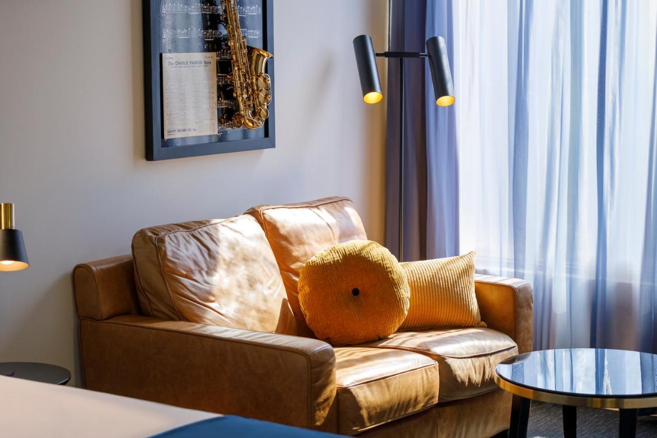 Hotel Oaks St Kilda Road 4*
