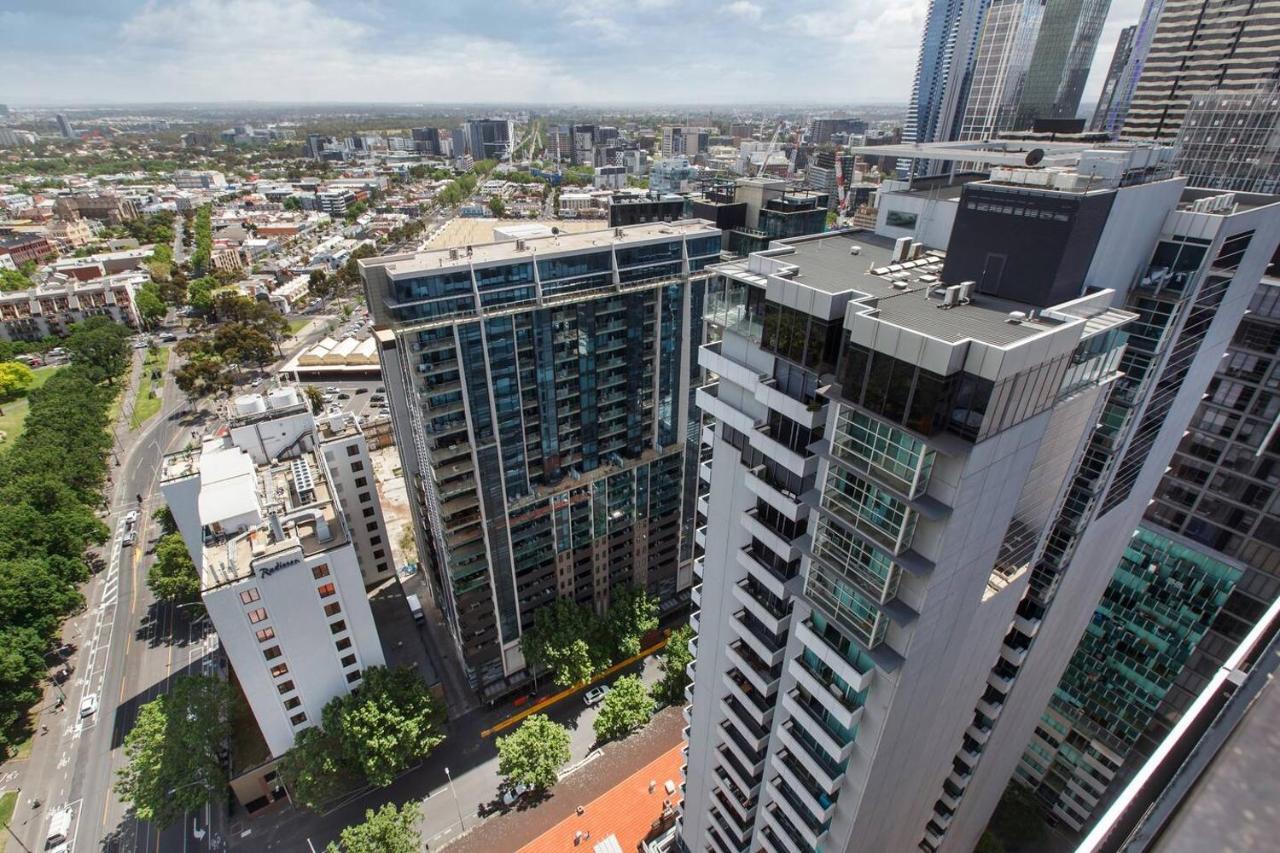 Stylish On 28th Floor With Panoramic Views Apartment