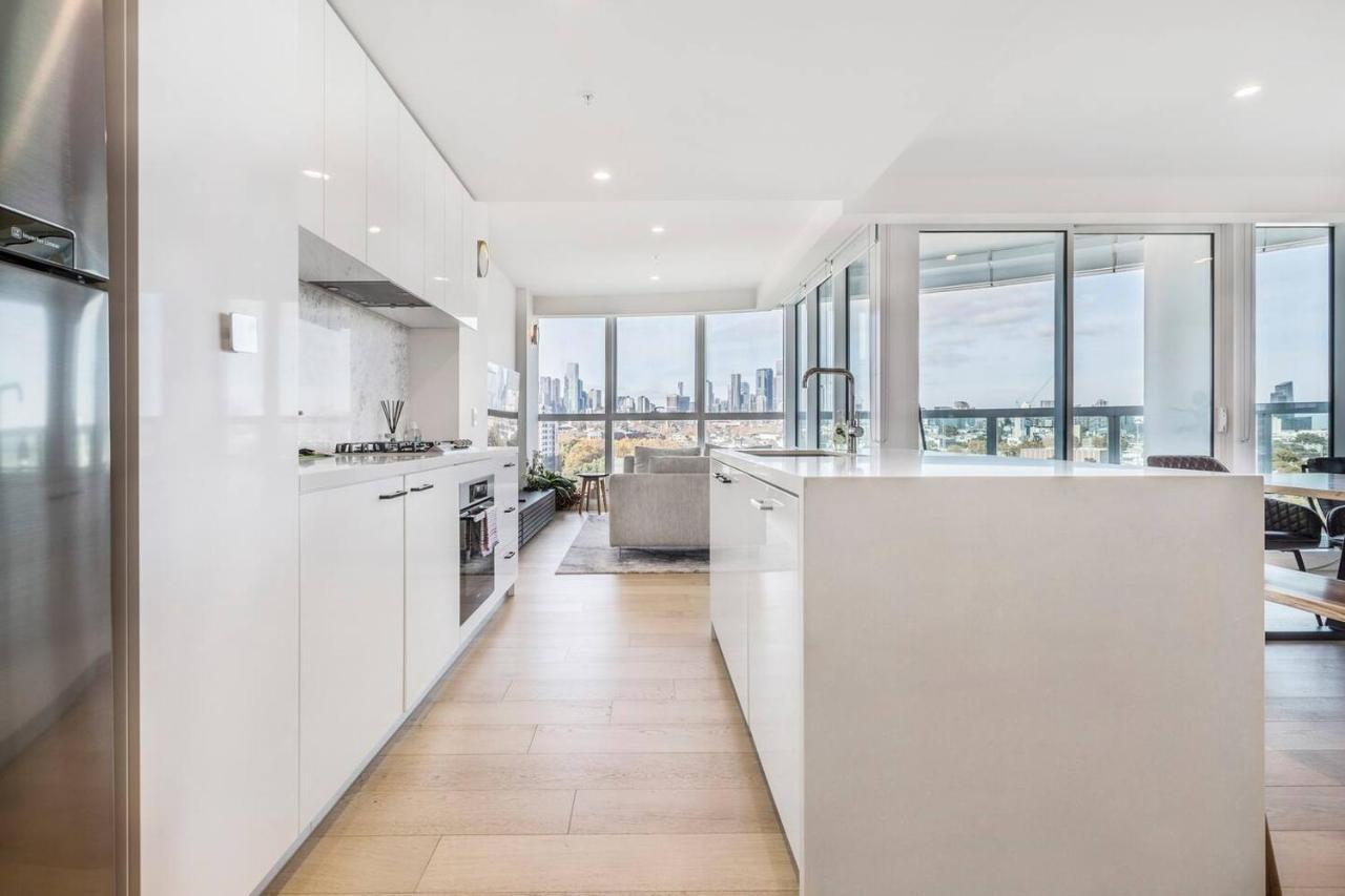 'the Fawn' Relish In Sub-penthouse Panorama *