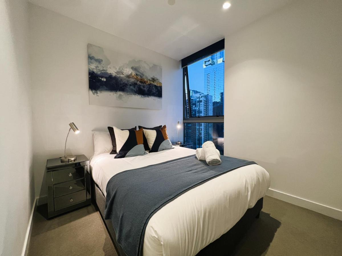 2br 2 Bath, Balcony, City View, Southbank * Melbourne
