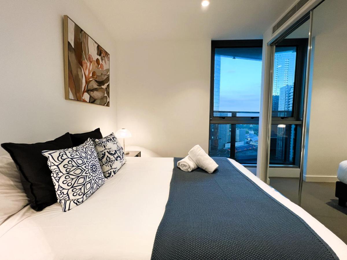 2br 2 Bath, Balcony, City View, Southbank *