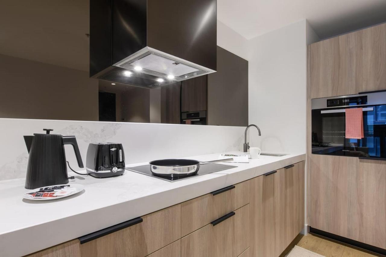 Contemporary Ease - Streamlined South Yarra Living Melbourne