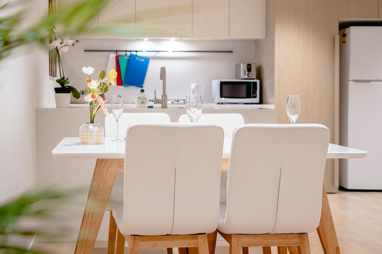 Apartment St Kilda Road 2 Bedrooms * Swimming Pool