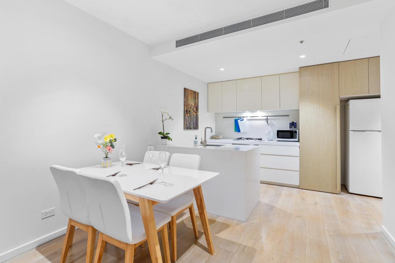 Apartment St Kilda Road 2 Bedrooms * Swimming Pool Melbourne