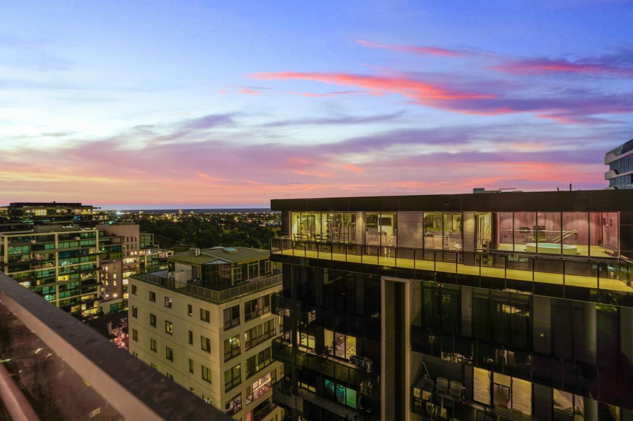 Apartment St Kilda Road 2 Bedrooms * Swimming Pool