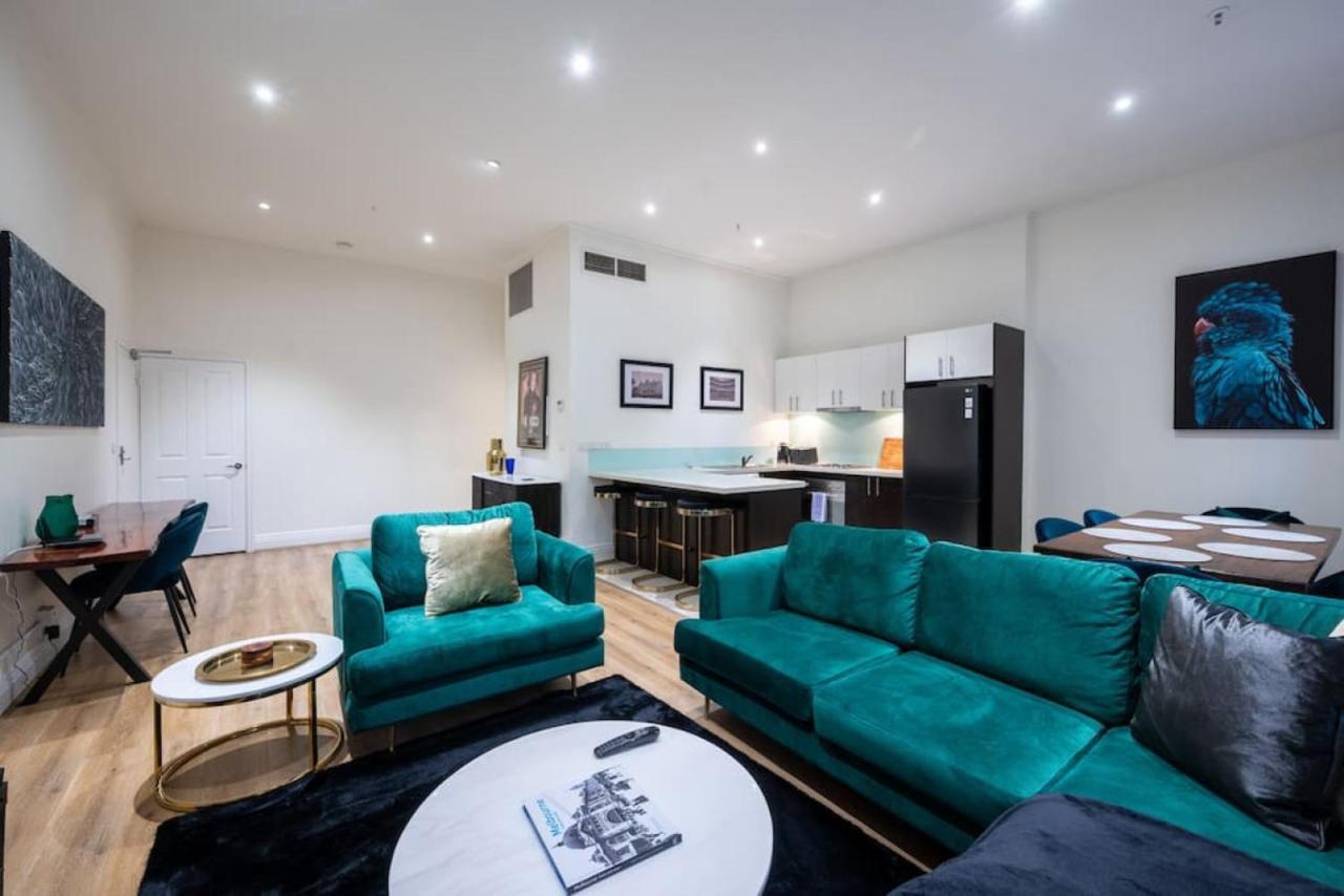 Gordons Place Entire Cbd Location