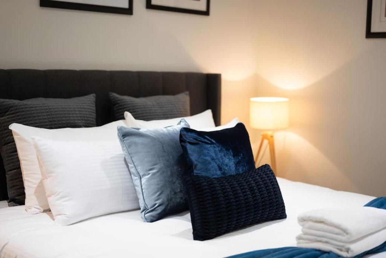 Gordons Place Entire Cbd Location * Melbourne