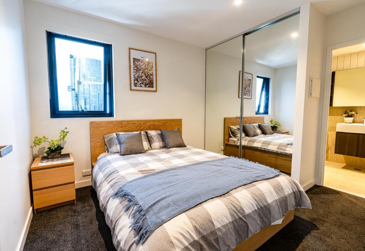 Yarra River View Apartment Melbourne