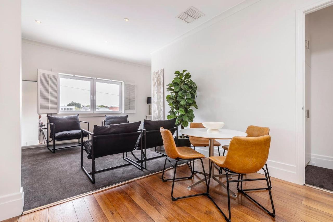 Apartment By The Bay Elegance - Brighton Living