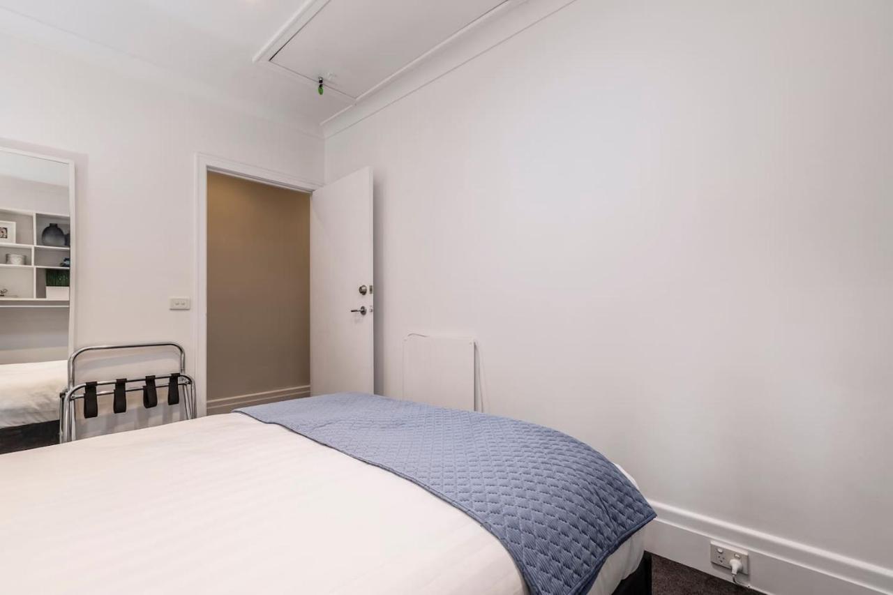By The Bay Elegance - Brighton Living Apartment