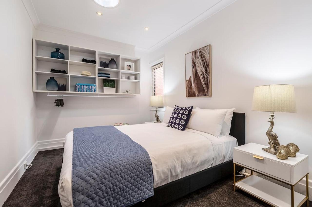 By The Bay Elegance - Brighton Living *