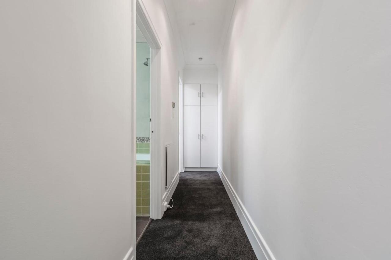 By The Bay Elegance - Brighton Living