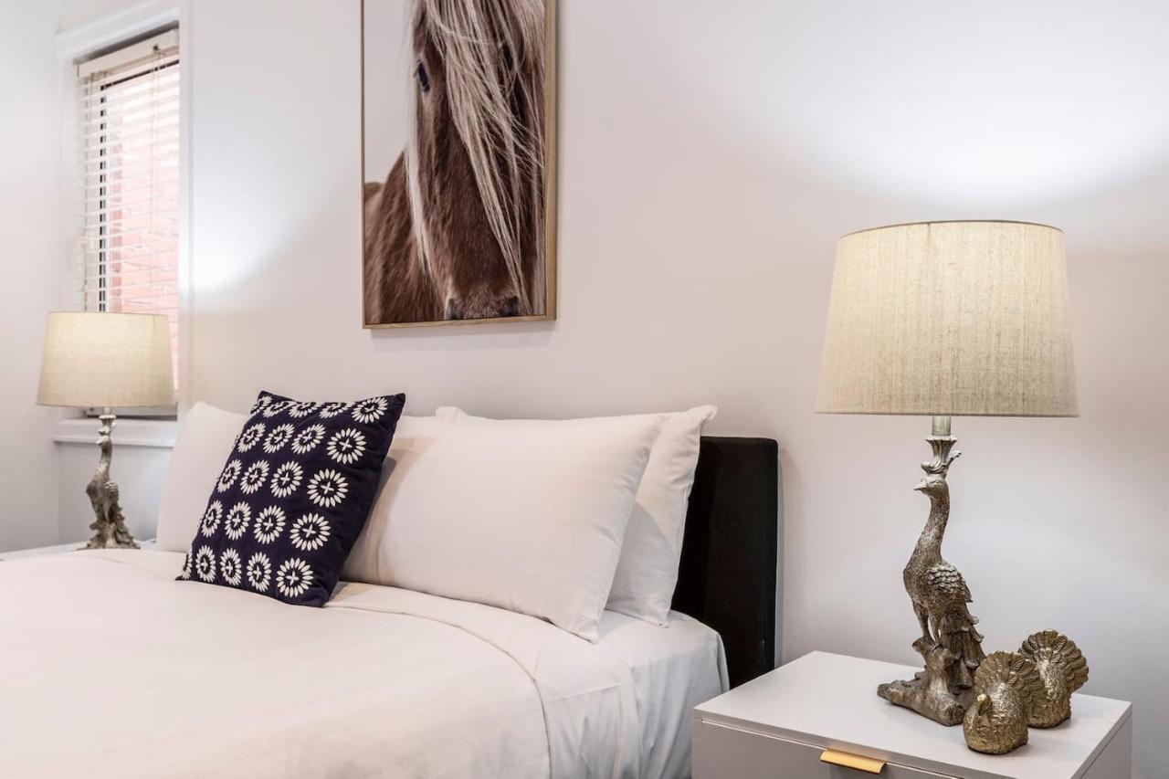 By The Bay Elegance - Brighton Living *