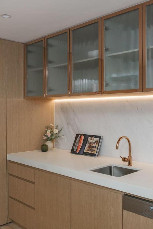 Posh Perch On Collins - A Cosy Couple's Haven Apartment Melbourne