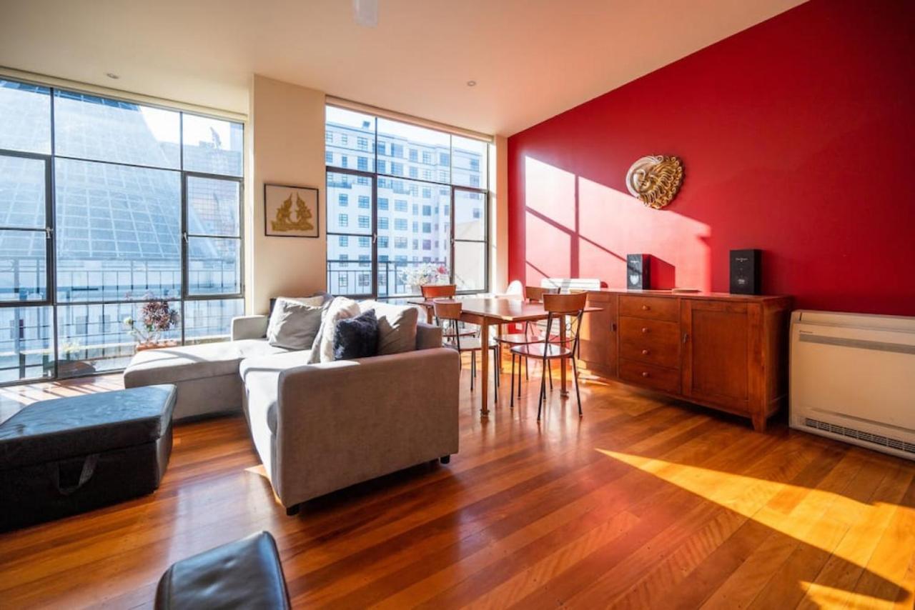 Nova - Inner Double Storey Loft With Views Melbourne