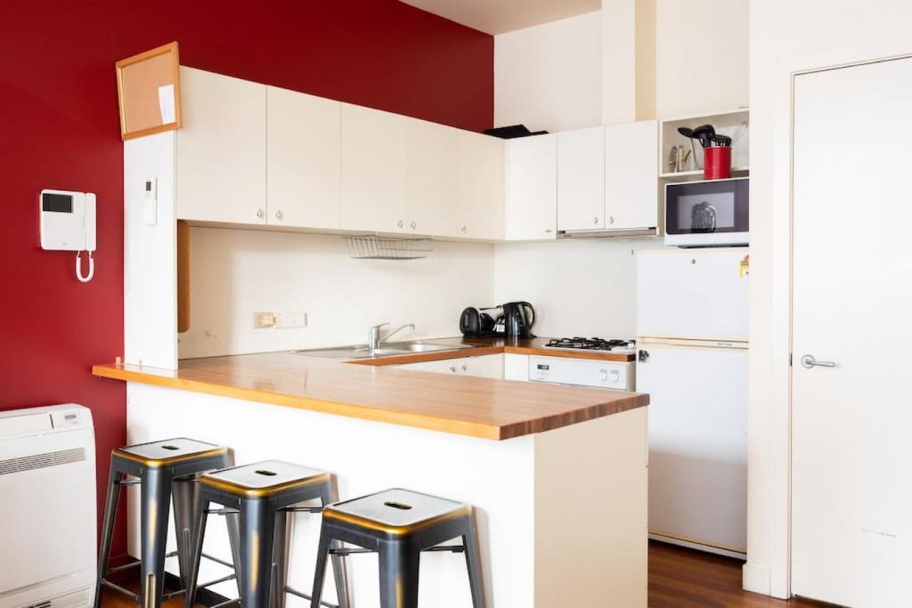 Nova - Inner Double Storey Loft With Views * Melbourne