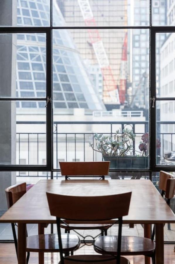 Nova - Inner Double Storey Loft With Views *