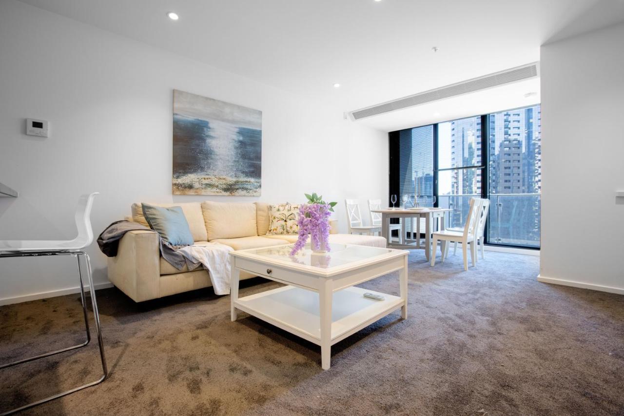South Bank 2 Bedroom With 1 Parking Apartment Melbourne