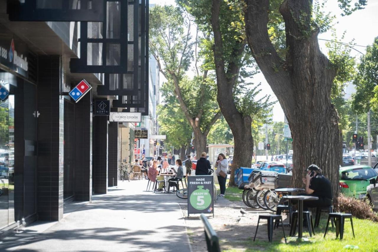 Botanica - Beautiful Fringe Base Apartment Melbourne