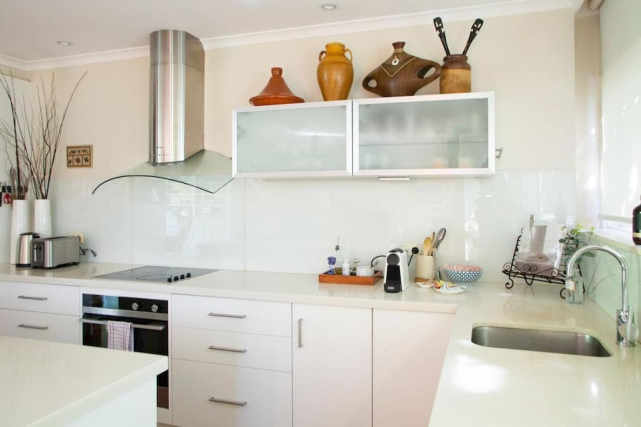 Leafy Toorak Two Bedroom Executive Melbourne