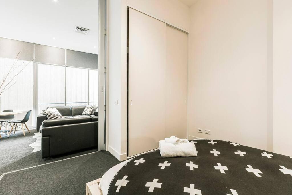 Apartment Escape At Collins 'penthouse' Cbd