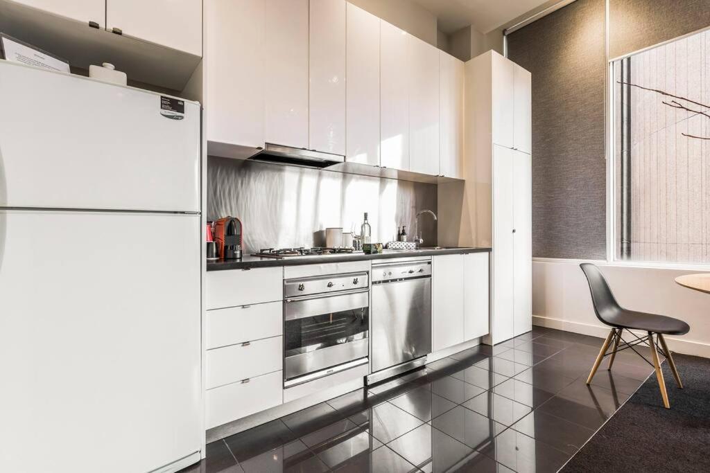 Escape At Collins 'penthouse' Cbd Melbourne