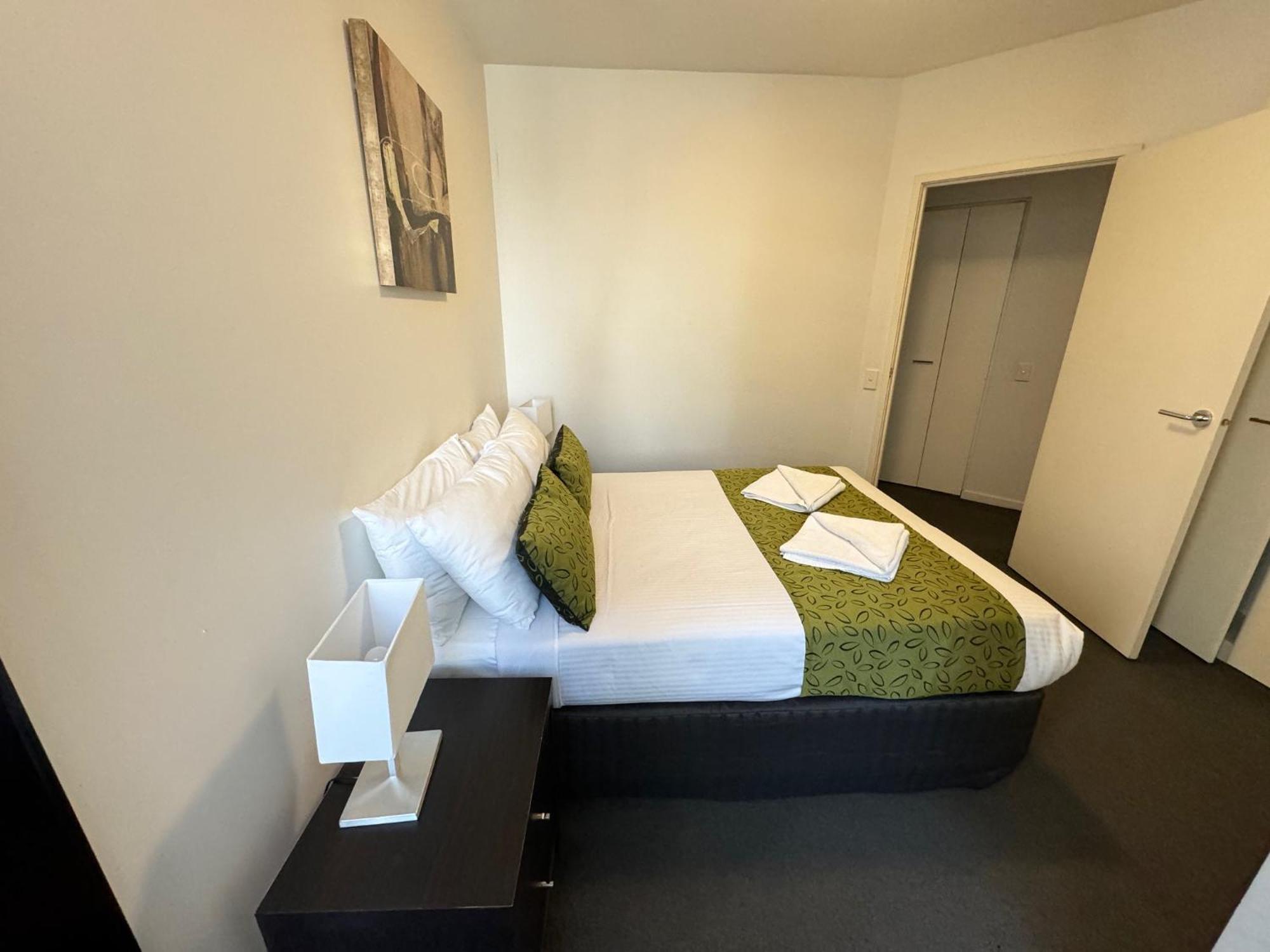 Akom At Docklands Aparthotel Melbourne