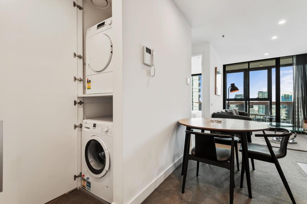 Stylish With Views & Entertaining Areas *