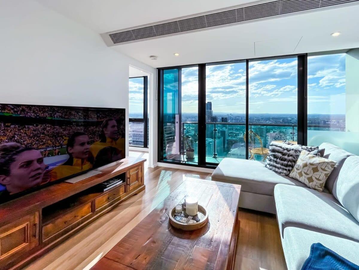 Apartment Pride Cbd Skyline View 2b2b Lv32 *