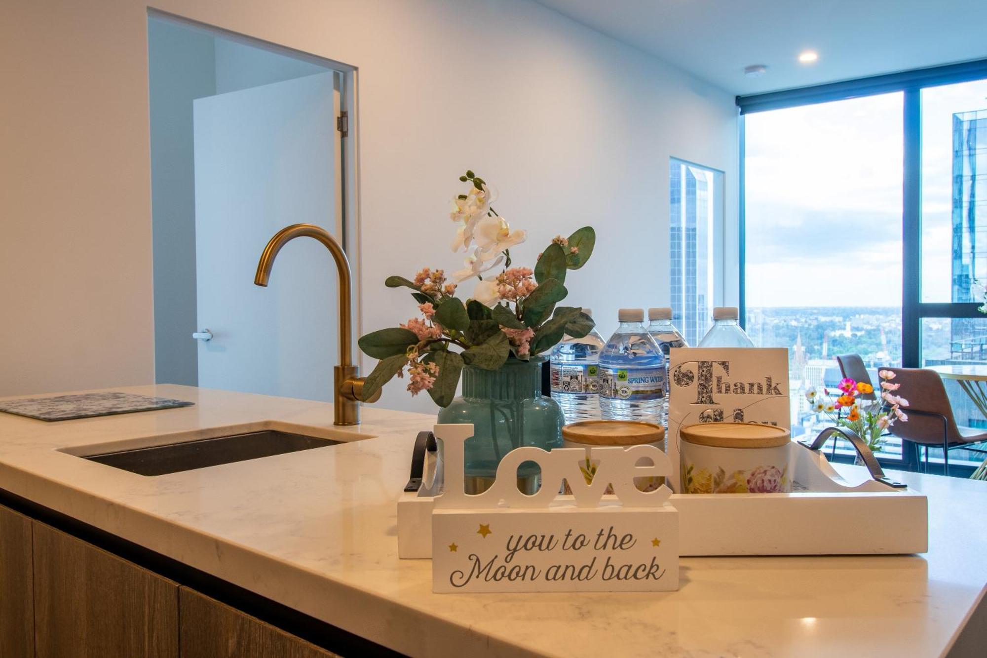 Luxury Cbd Skyline View