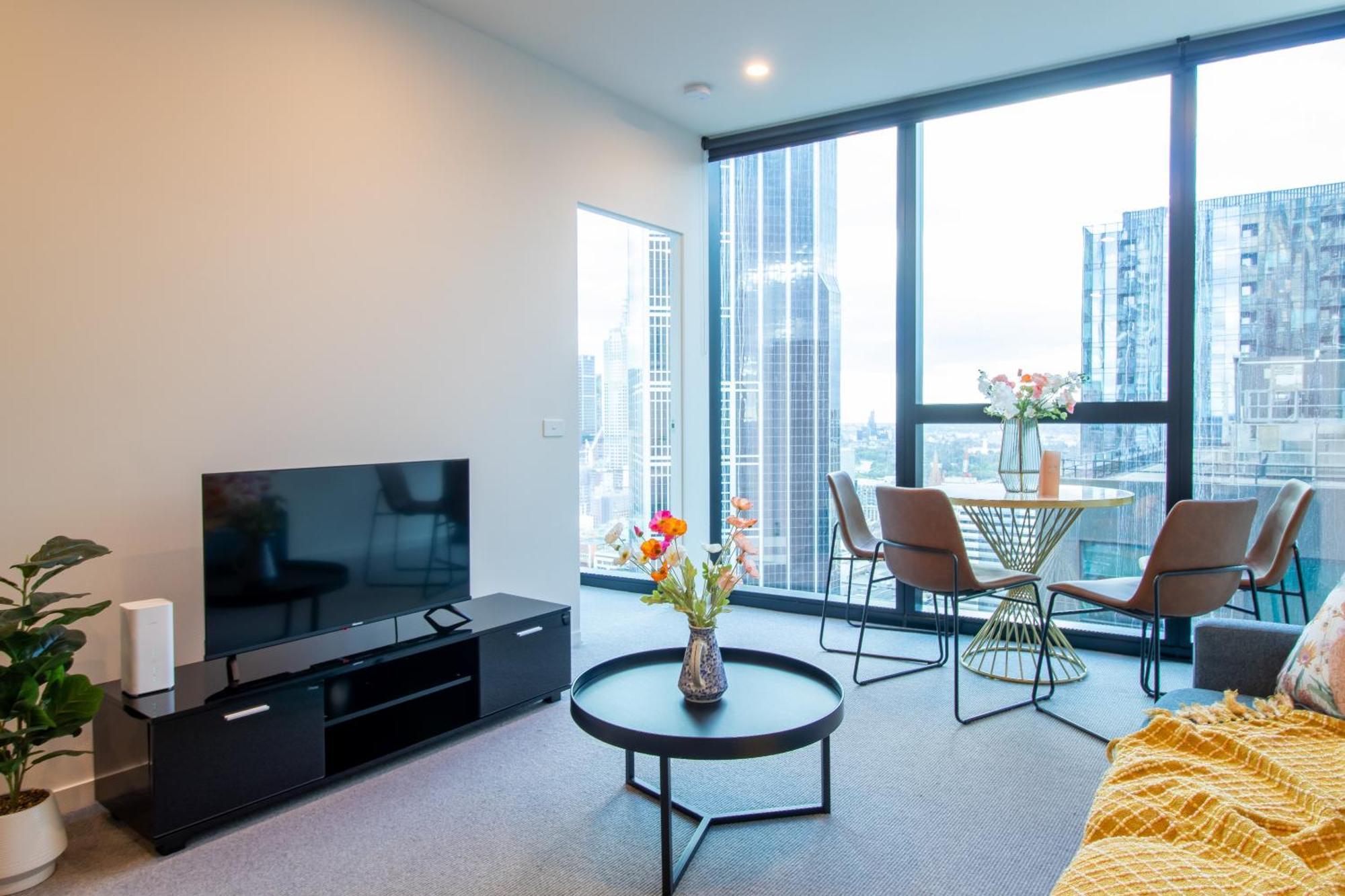 Luxury Cbd Skyline View *