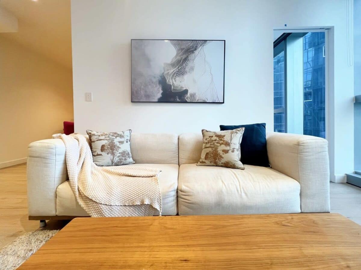 West Side Place For Short Apartment *