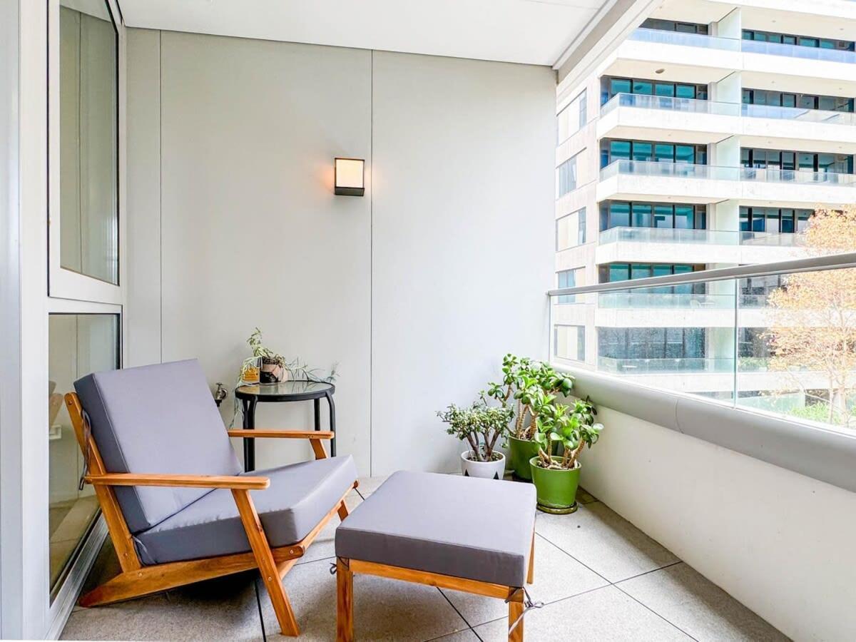 Modern 1b1b Artist * Wfh Study Melbourne