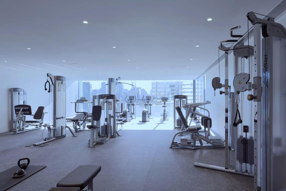 Modern 1b1b Artist * Wfh Study Melbourne