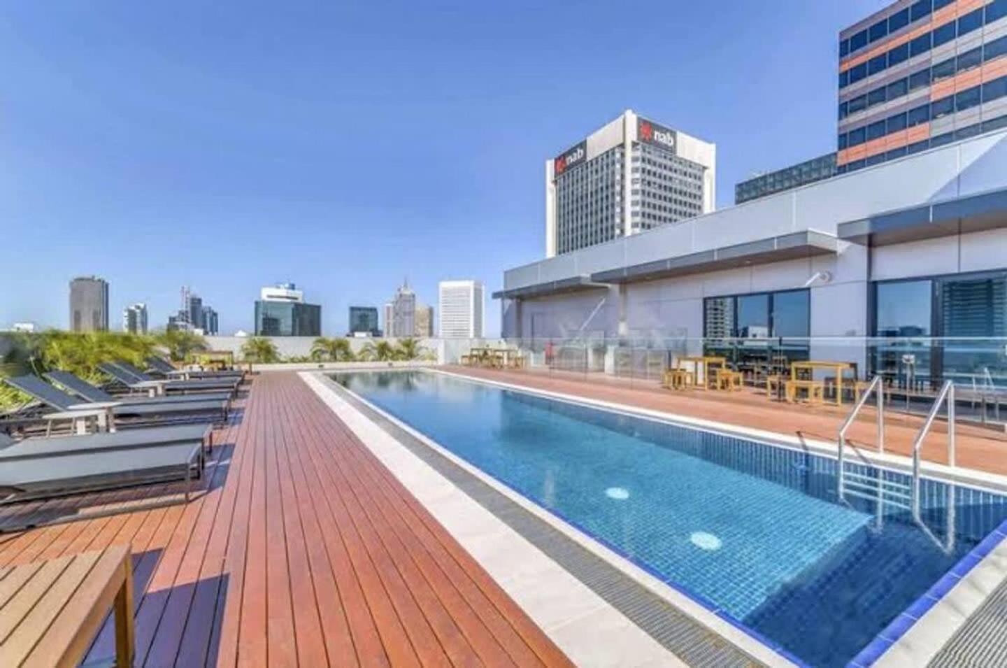 A Cozy & Comfy 2br Near Victoria Market Apartment Melbourne