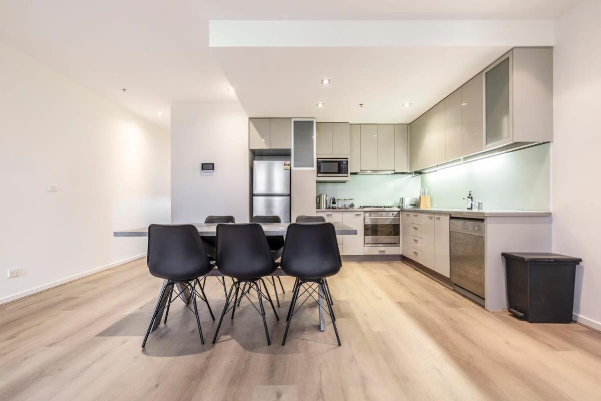 2-bedroom In With Carpark Apartment *