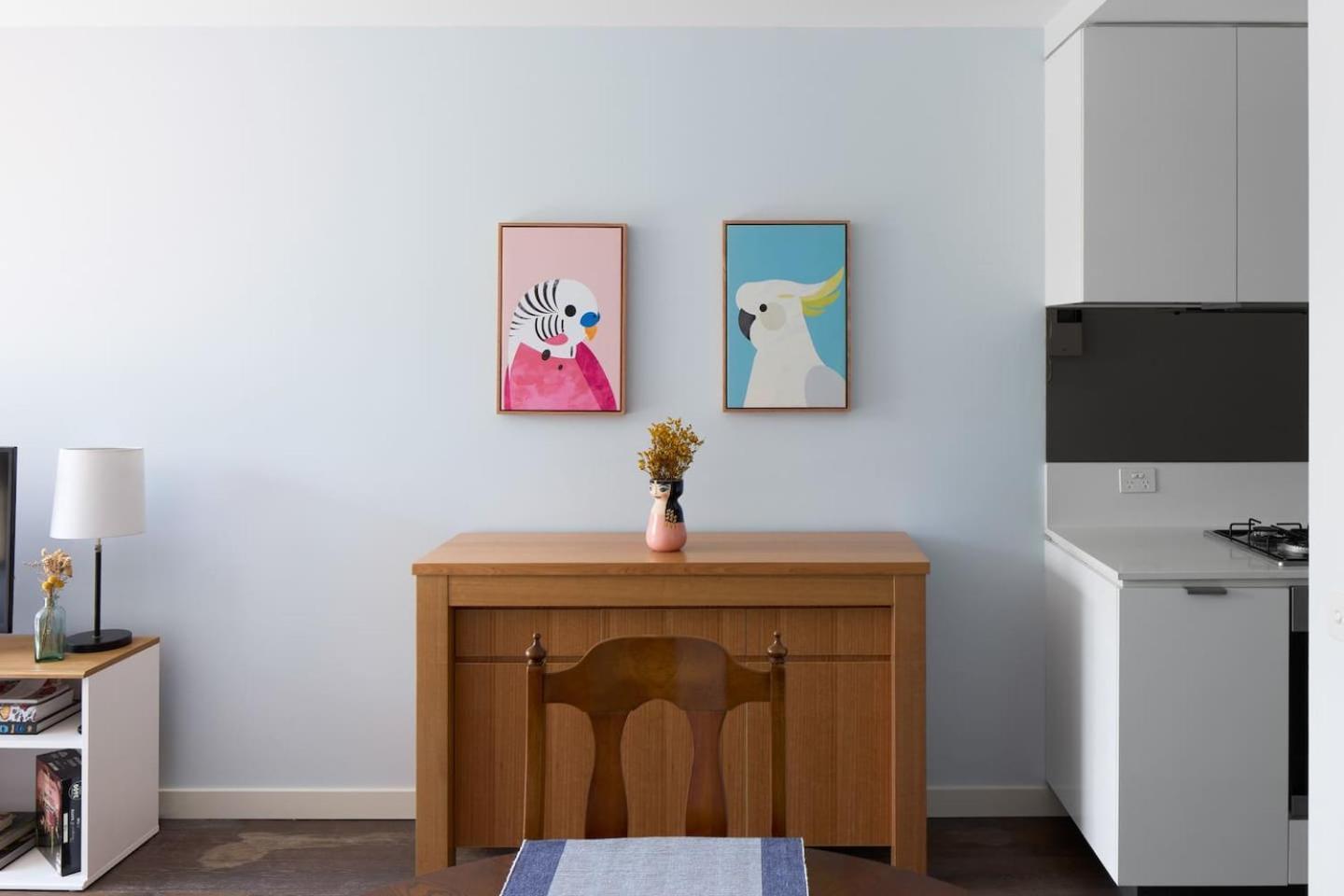 The Abby - Contemporary Inner-city Convenience * Melbourne