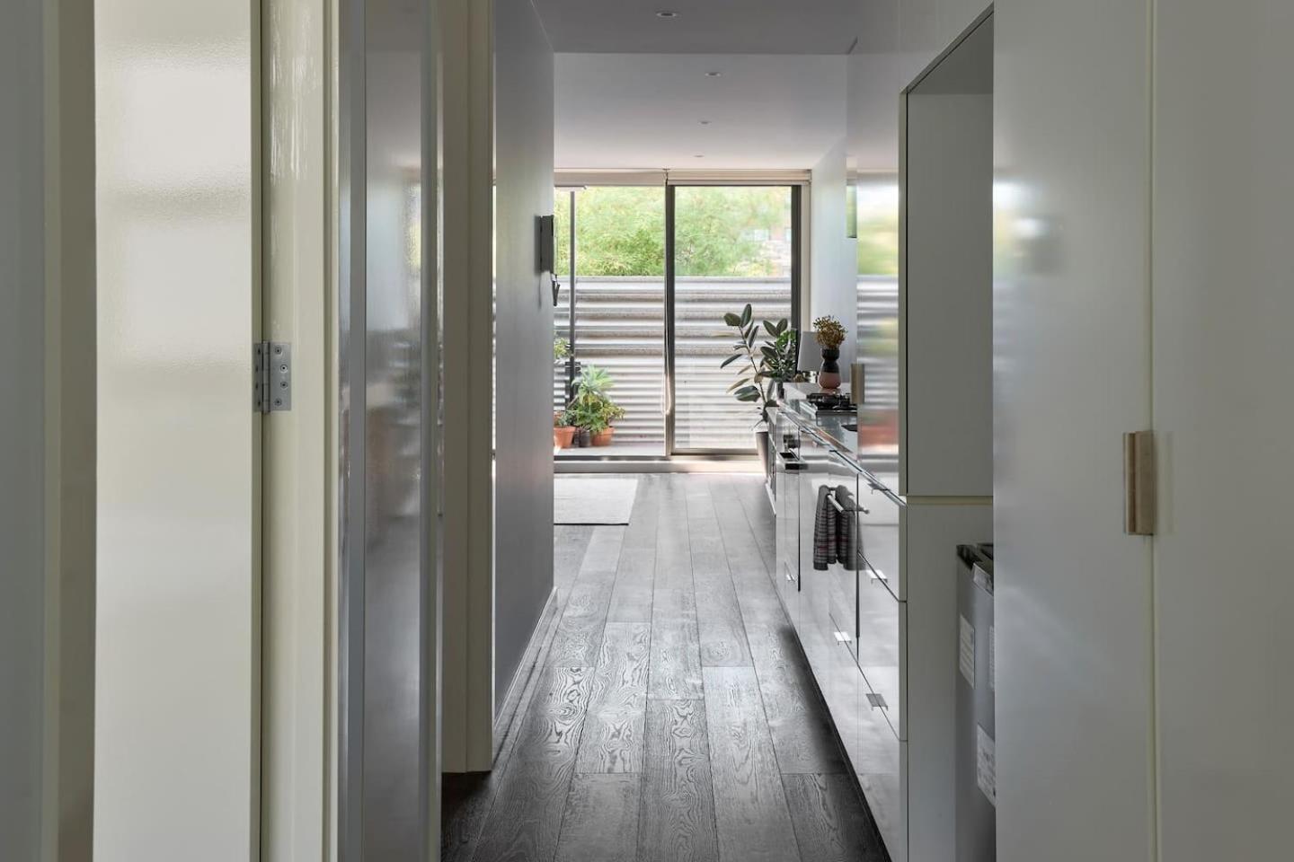 The Abby - Contemporary Inner-city Convenience