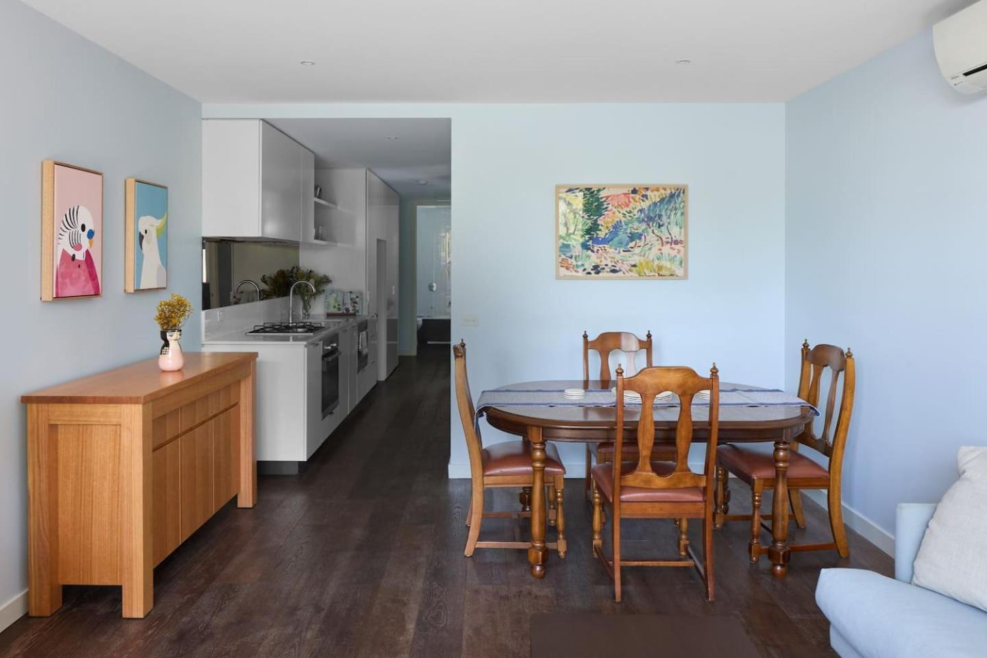The Abby - Contemporary Inner-city Convenience * Melbourne