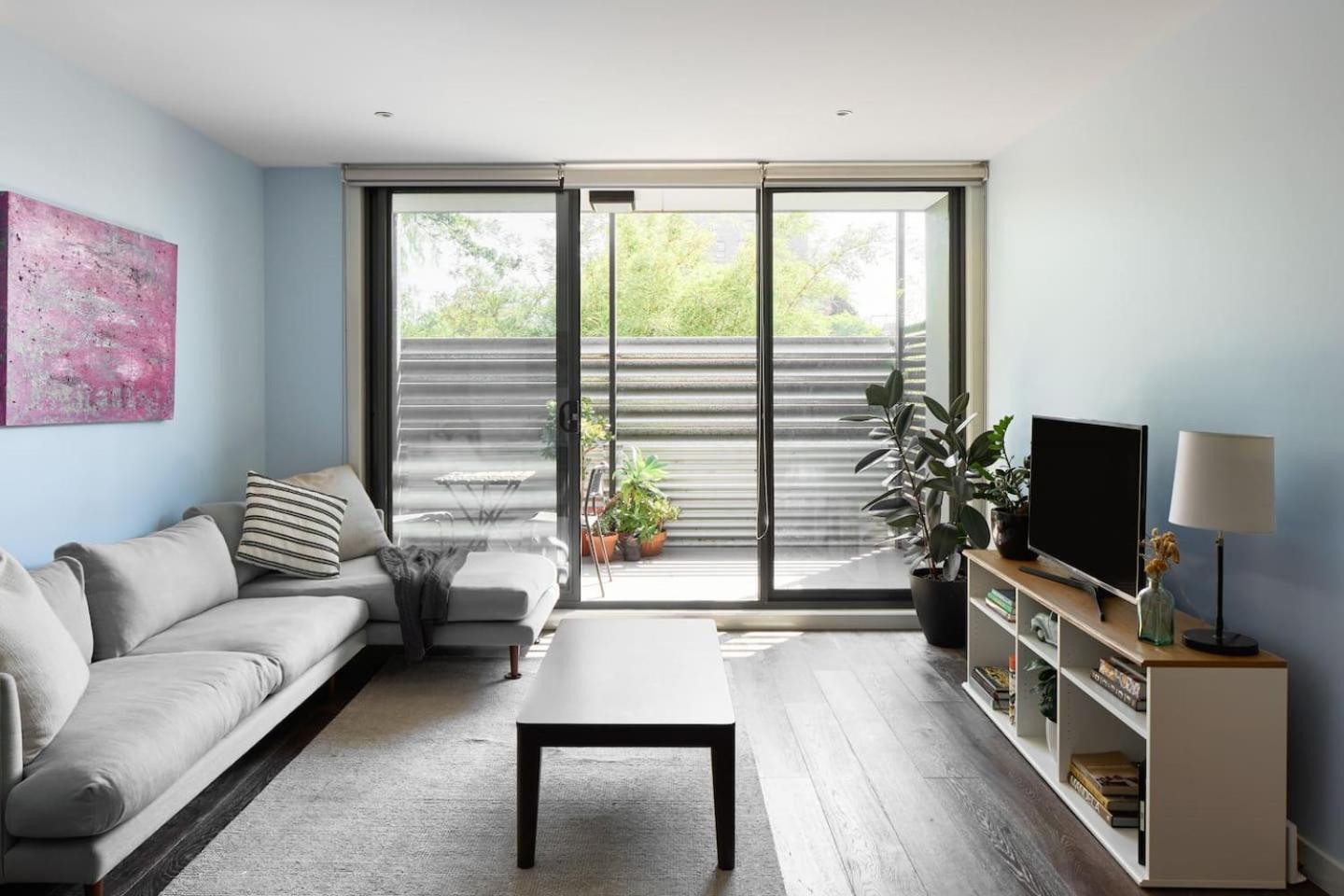 The Abby - Contemporary Inner-city Convenience Melbourne