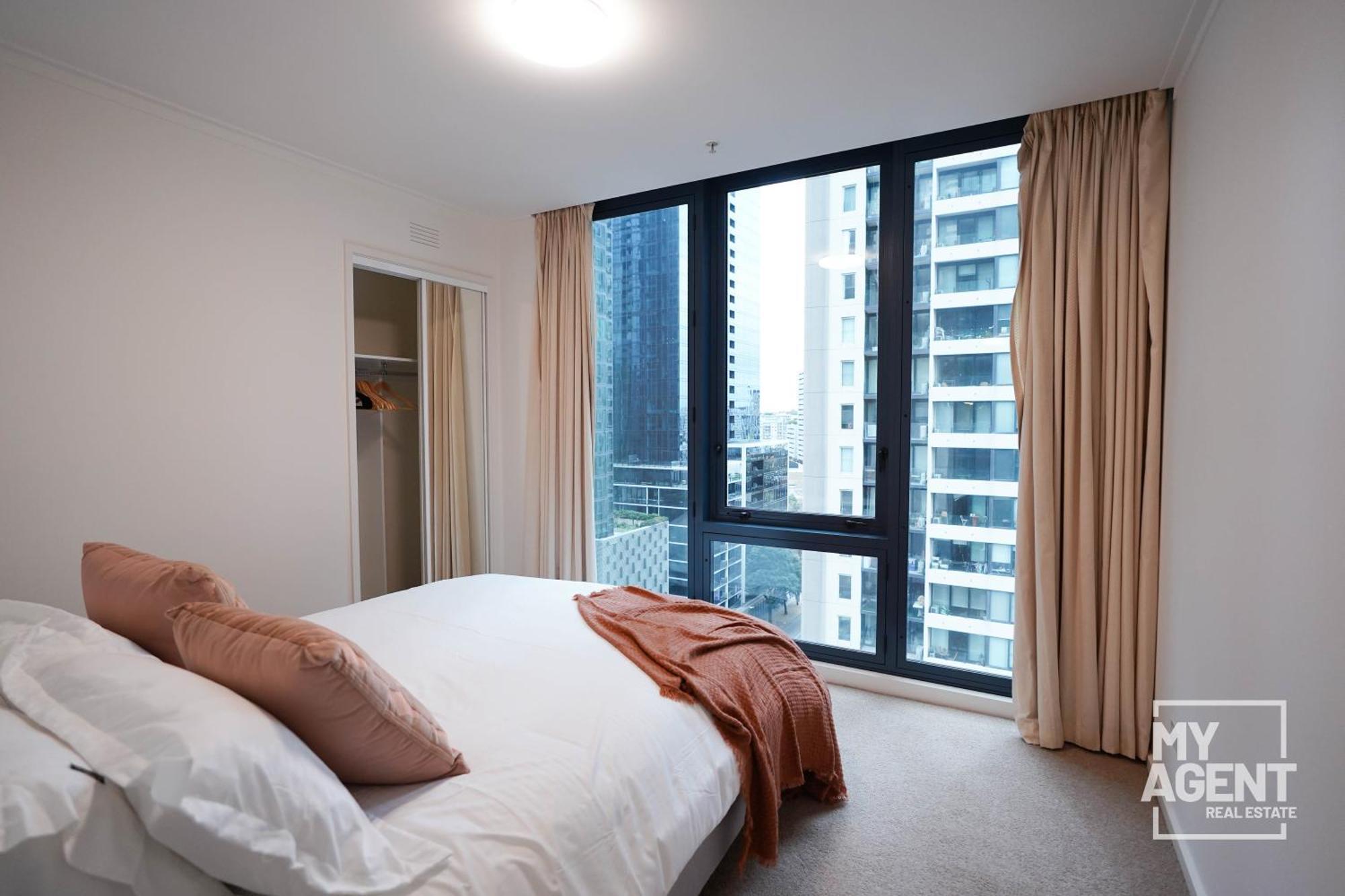 Luxury Living At Its Finest * Melbourne