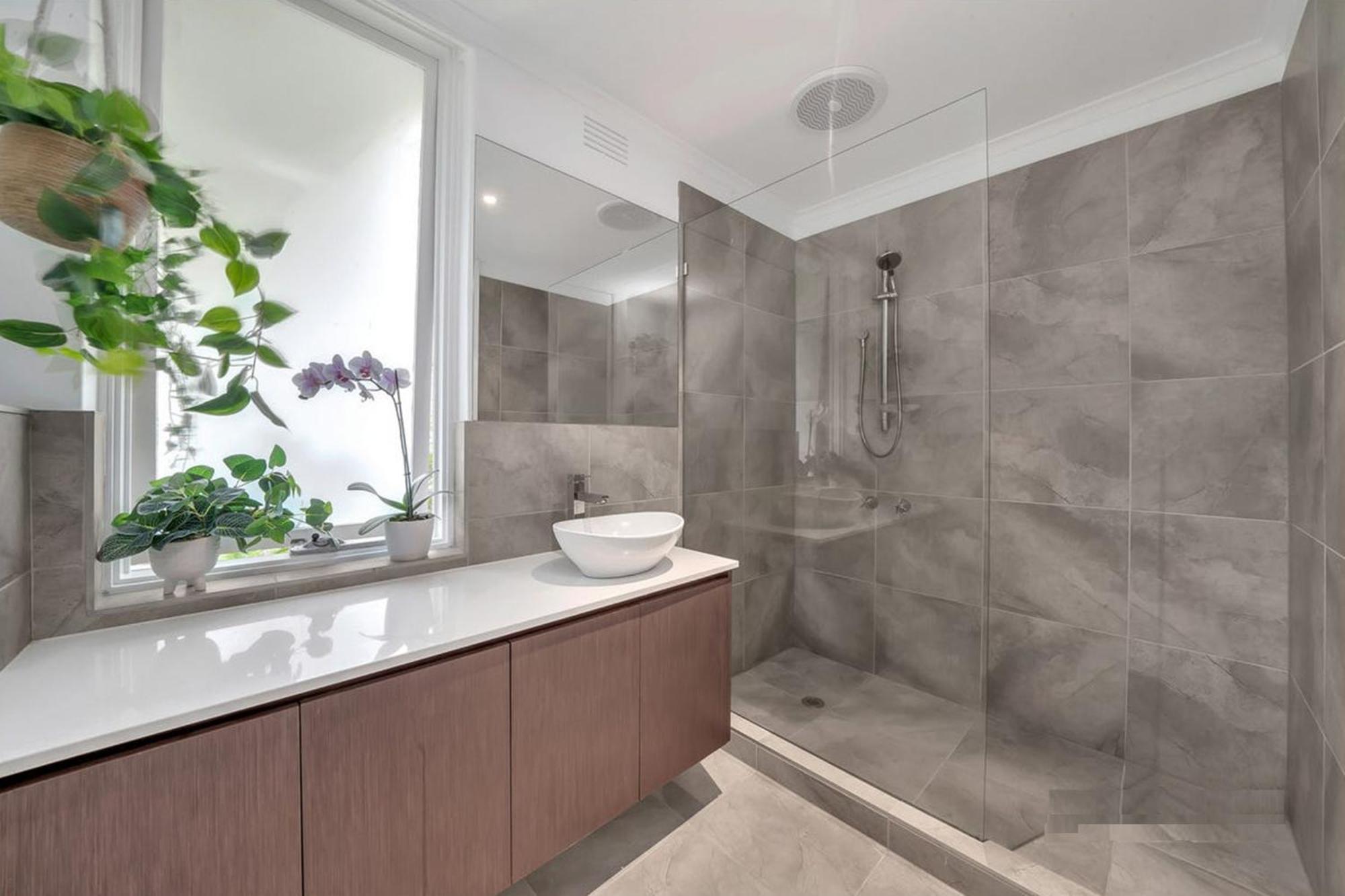 Apartment Luxury Spacious 3-bedroom On Exclusive Lansell Rd, Toorak *