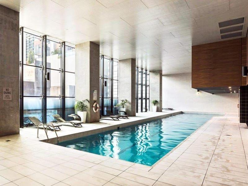 Pride Cbd Skyline View 2b2b Lv32 Apartment
