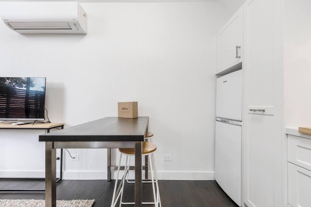 The Little Sage - A Lodge-style Urban Retreat Apartment *