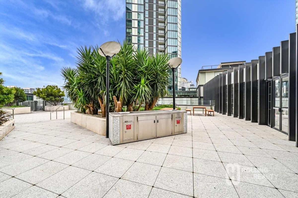 Apartment Sublime Harbourside 2-bed With Pool Gym & Views *